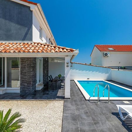 Villa Sarah Medulin Bagian luar foto